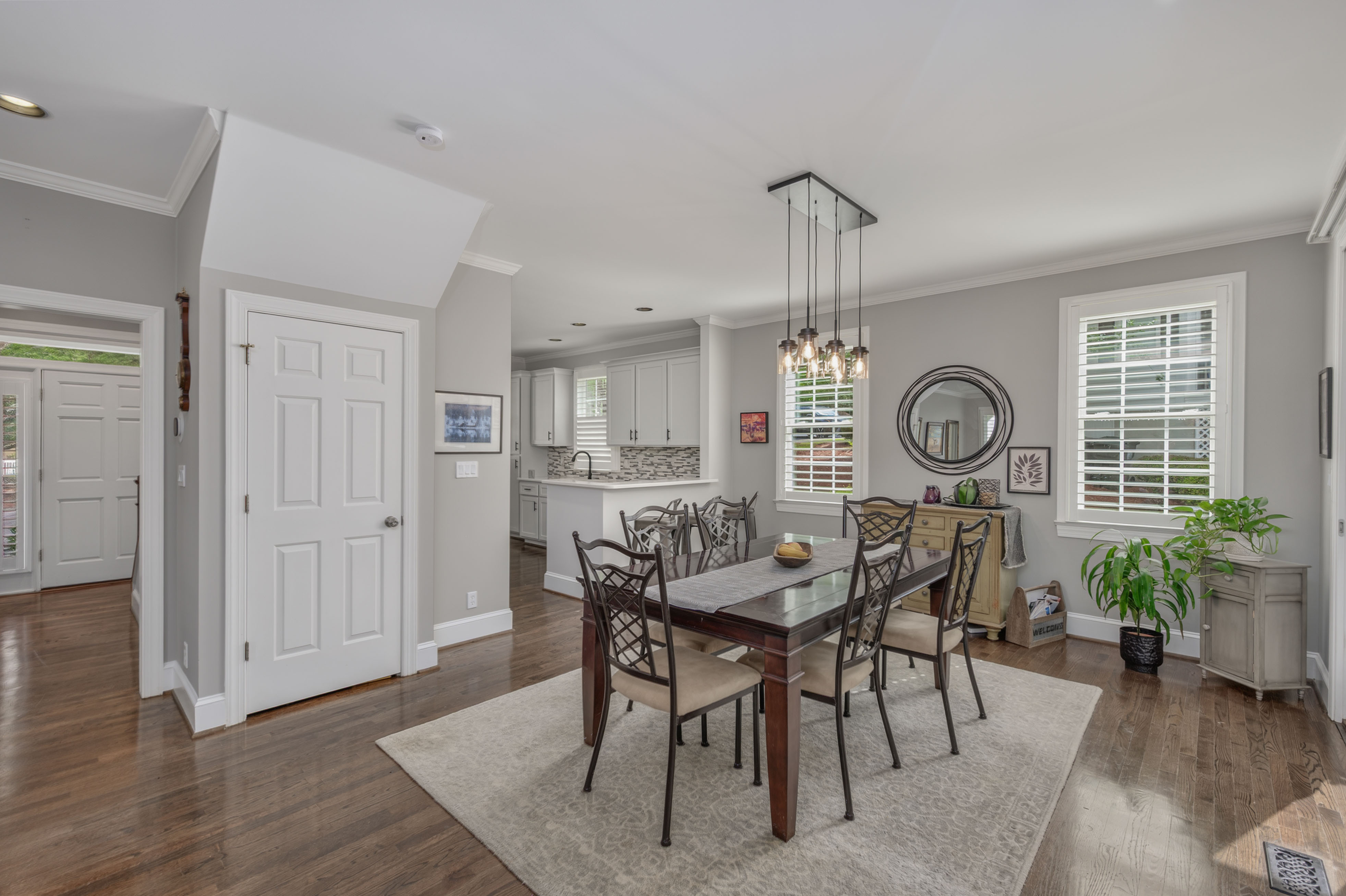 1040 Village Loop image 11